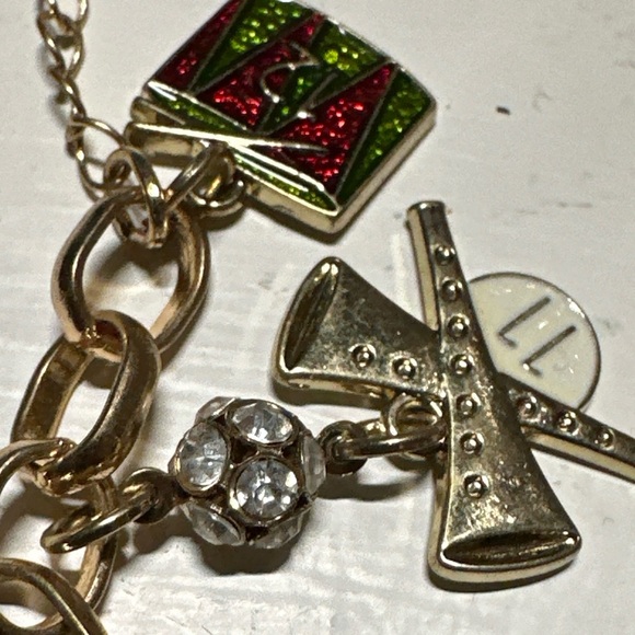 🛍️soldHoliday Gold Plated '12 Days of Christmas' Charm Bracelet OS 0679 P - Picture 8 of 13